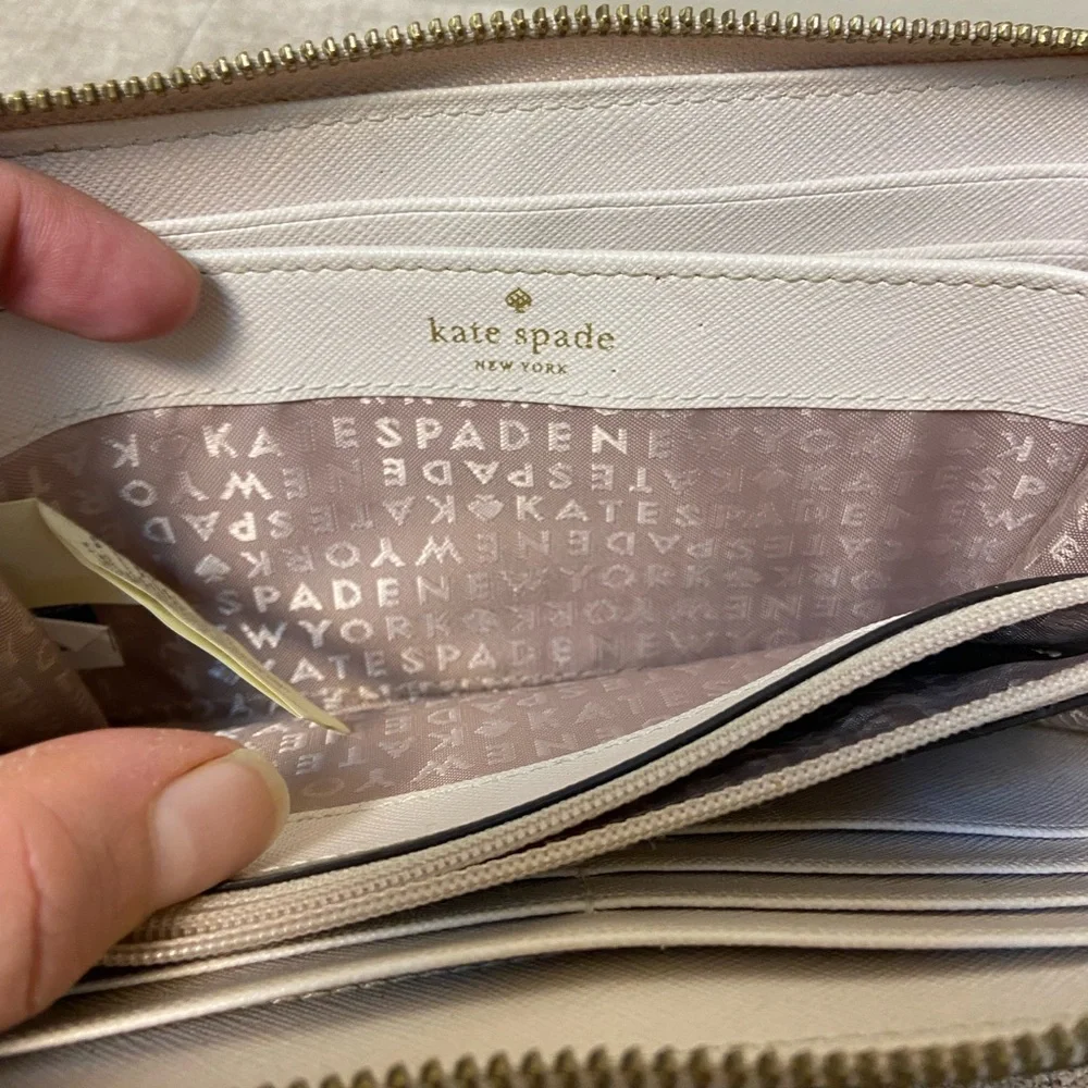 Kate Spade off White Leather Wallet - Picture 6 of 10